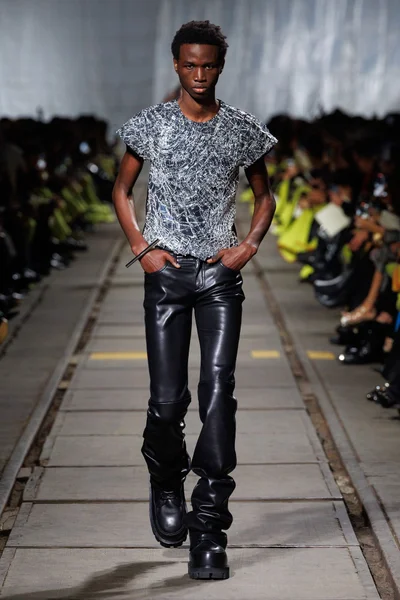 Look 42